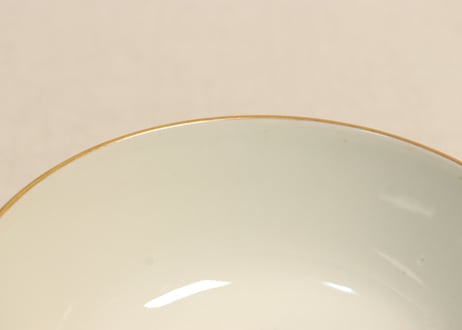 明治前期色絵桃に山水と鳥籠図通り物蒸茶碗