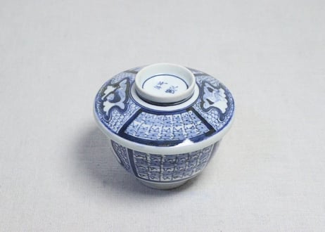 明治後期～大正染付山水と大黒様布袋様通り物つぼ碗