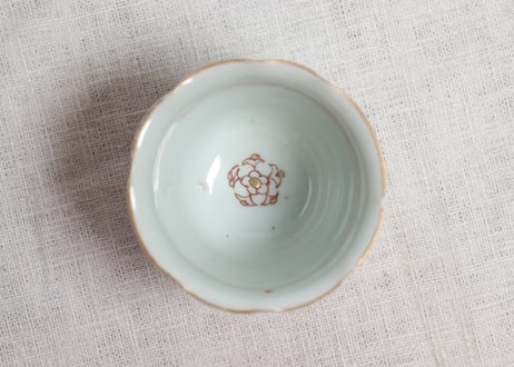 江戸中期色絵芝垣に梅と鶯図輪花向付 小ホツ