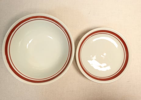 昭和戦前色絵梅図蓋付丼①