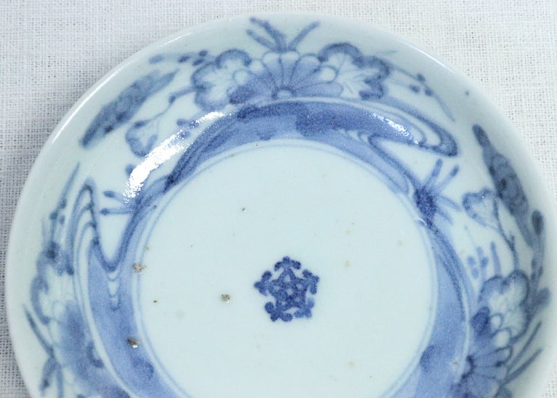 染付　菊割　クルス文なます皿 江戸中期染付流水に菊図なます皿 | 吉祥寺PukuPuku