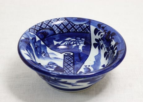 明治前期ベロ藍染付山水と牡丹図7.5寸鉢