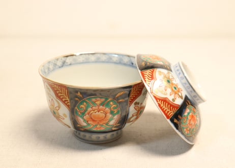 明治前期色絵牡丹と桜図飯茶碗
