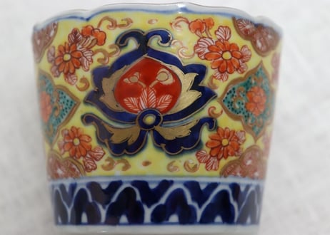 明治前期色絵六方に花図大猪口