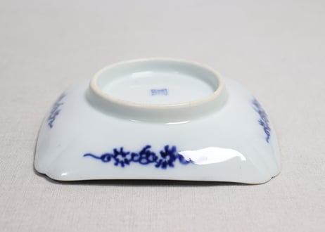 明治後期～大正染付山水人物図角皿②かたつき