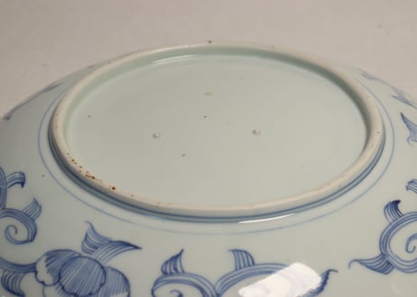 江戸幕末染付窓絵に菊と波に蝶図尺皿　フリモノ