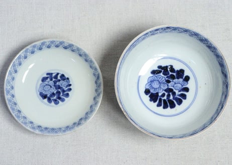 明治前期色絵牡丹と松竹梅図通り物蓋茶碗