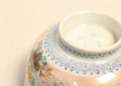 明治前期色絵牡丹と秋草図飯茶碗
