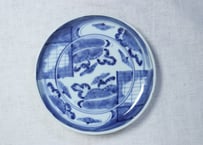 江戸中期染付流水に菊と障子図6寸皿　少フリモノ,ややカタツキ