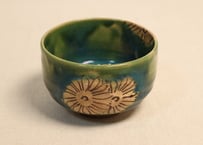 明治後期～大正織部焼緑釉菊図湯呑