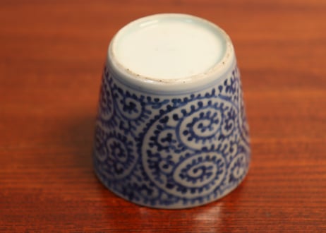 江戸中期染付蛸唐草図小猪口②ノミホツ,かたつき