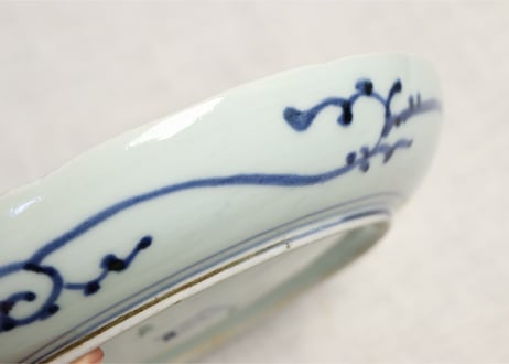江戸中期染付流水に牡丹と障子図6.5寸皿 高ホツ,小ニュウ