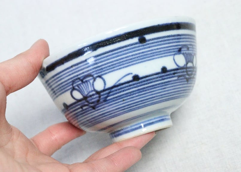 江戸幕末染付輪線に梅図飯茶碗➁ フリモノ,歪み | 吉祥寺PukuPuku