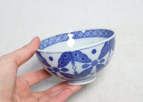 明治後期～大正銅判蝶図飯茶碗