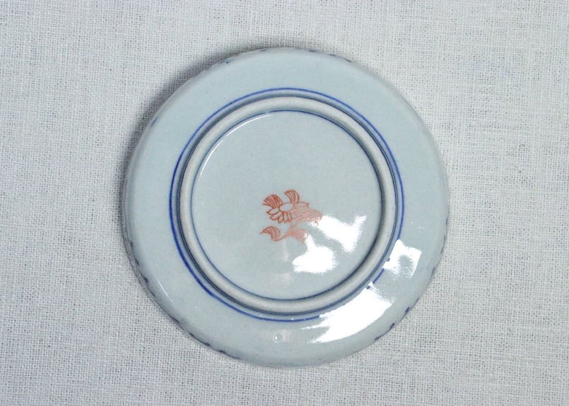 明治前期色絵牡丹と青玉に青海波図縁立小皿① 縁深め | 吉祥寺 明治前期色絵牡丹と青玉に青海波図縁立小皿① 縁深め | 吉祥寺