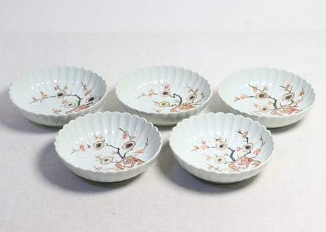 江戸中期赤絵金彩梅と龍図菊花型なます皿 5客組　1客ノミホツ