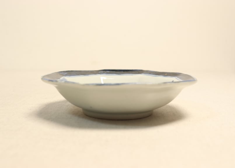 江戸後期染付水仙図八角皿①フリモノ | 吉祥寺PukuPuku