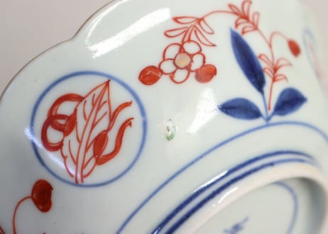 江戸中期色絵竹梅に亀甲菱花図なます皿①5客組　窯傷