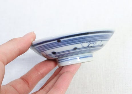 江戸幕末染付輪線に梅図飯茶碗➁　フリモノ,歪み