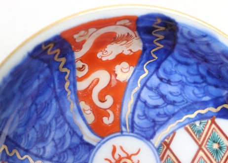 江戸幕末色絵龍と幾何学図捻子文小皿①