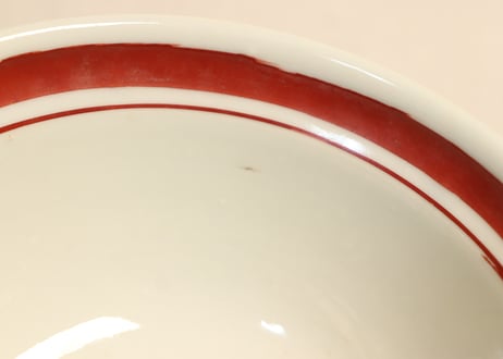 昭和戦前色絵梅図蓋付丼②　黒点