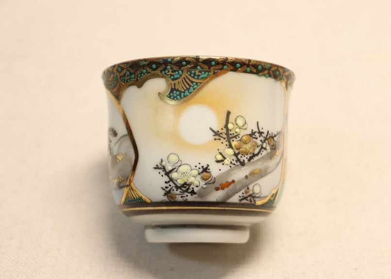 ‼️早速半額‼️リサイクルFORT‼️幕末明治期の九谷焼で金彩色絵‼️吉祥図蓋物茶碗五客 山本 芳岳 最上位作 九谷焼 赤絵細描 金彩赤絵 昇龍文 ぐい呑み 酒器