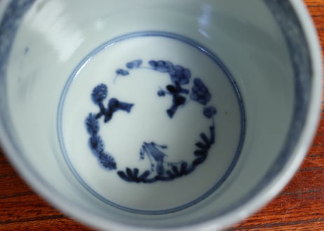 江戸後期染付蛸唐草文猪口①