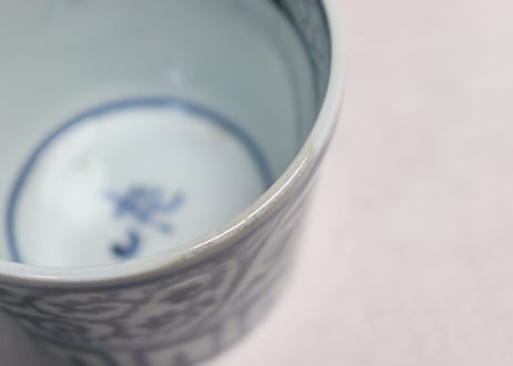 江戸幕末染付蛸唐草図猪口