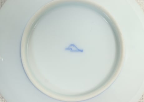 大正～昭和戦前深川製赤絵金彩南天図半月型小皿①