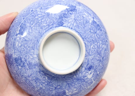 明治後期～大正銅判菊と蝶図蓋茶碗②少甘手