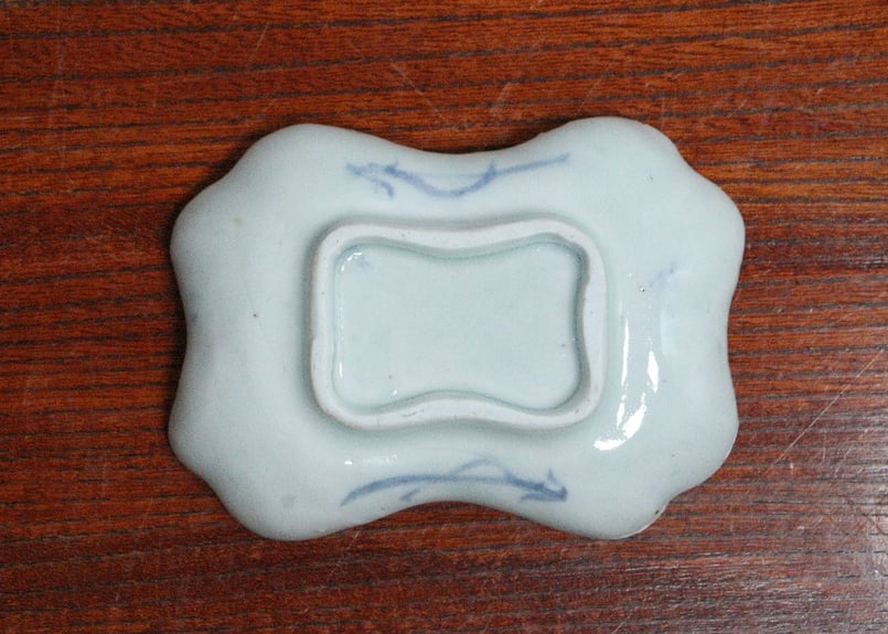 伊万里 古伊万里 江戸中期 型紙摺り 小紋 糸巻き型 小皿 焼き継ぎ