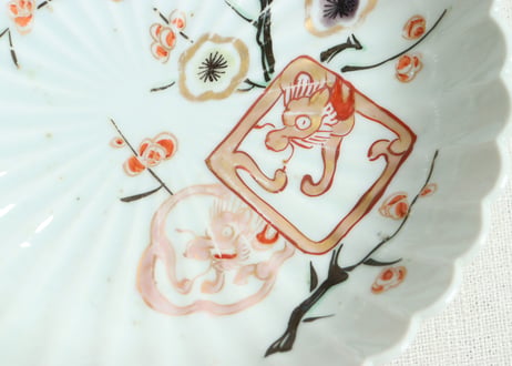 江戸中期赤絵金彩梅と龍図菊花型なます皿 5客組　1客ノミホツ