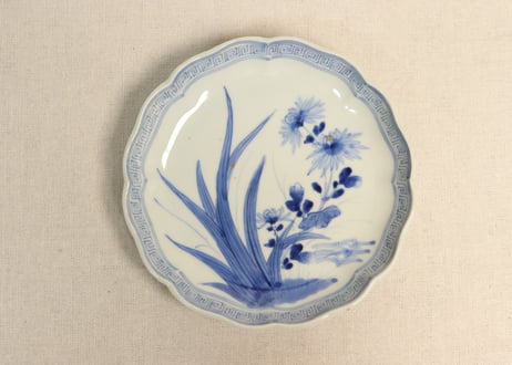 ◆染付菊形輪花皿7枚 花文 小皿中皿 旧家蔵出し品 美品 江戸幕末期〜明治初期◆ ◇染付菊形輪花皿7枚 花文 小皿中皿 旧家