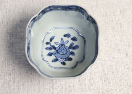 明治前期色絵松竹梅に亀甲図角向付 釉剥げ