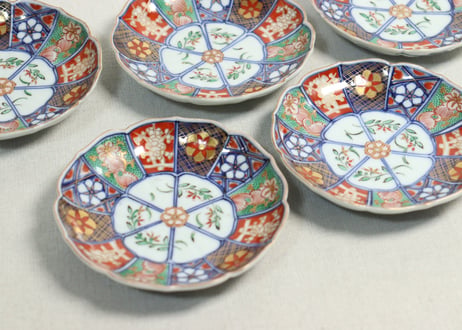 明治前期大聖寺焼色絵十二方花図小皿　5客組