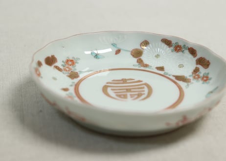 明治前期色絵三方菊図通り物小皿①