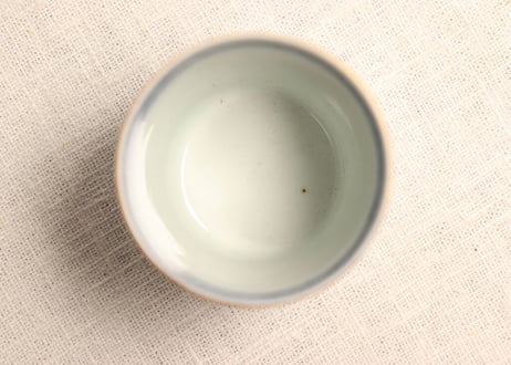 江戸中期色絵草花と亀甲図のぞき(大ぶり) 小ニュウ