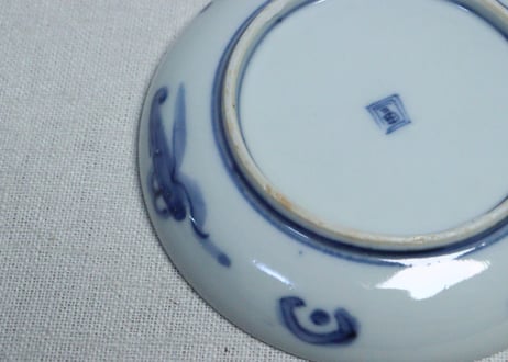 明治前期色絵桃と六方に花図小皿