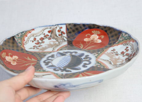 明治前期色絵桃に梅と牡丹図７寸皿　釉剥げ