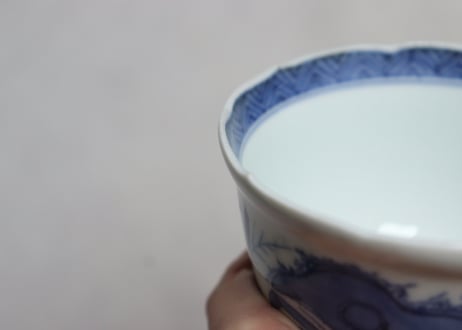 江戸中期染付菊と牡丹図向付