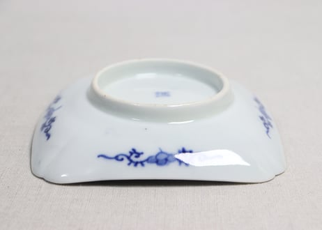 明治後期～大正染付山水人物図角皿①