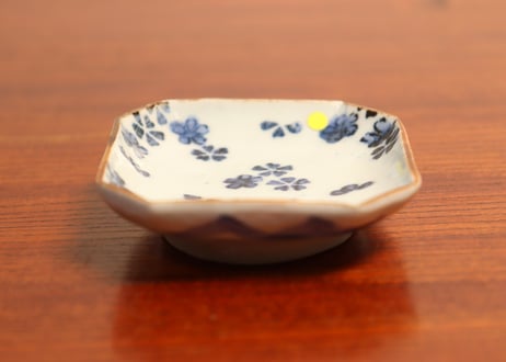 江戸中期紙刷古印判桜散らし図角豆皿②　小ホツ