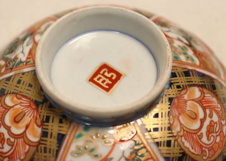 明治前期色絵桃と鶴図通り物飯茶碗