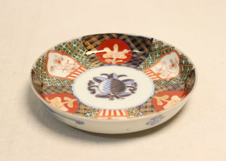 明治前期色絵牡丹図縁立ち5寸皿