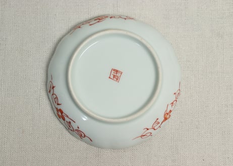 明治前期色絵三方菊図通り物小皿①