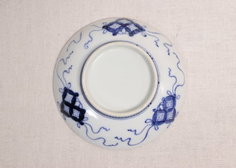 明治前期鍋島焼染付葉と七宝文5寸台皿①