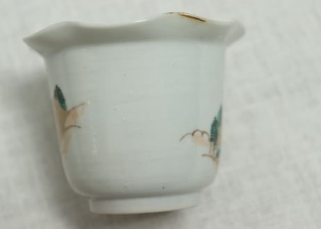 江戸中期色絵山水図輪花縁向付