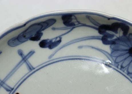 江戸中期染付二方に菊図6寸皿 ムシクイ,フリモノ