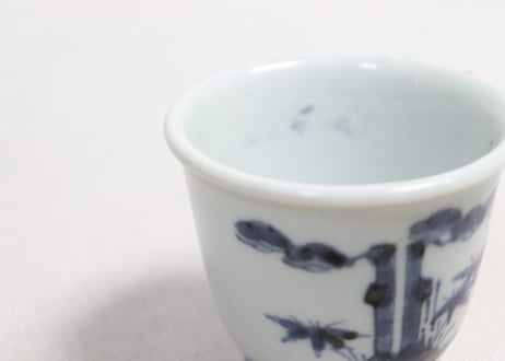 江戸後期染付松竹梅図猪口　窯傷