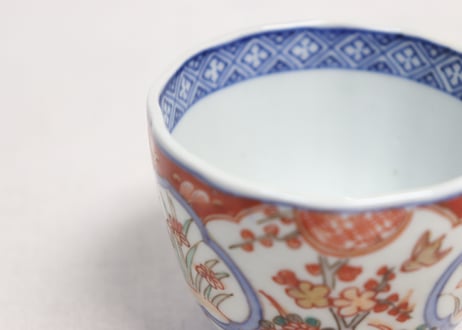 明治前期色絵梅に鶯と菖蒲図通り物向付　フリモノ